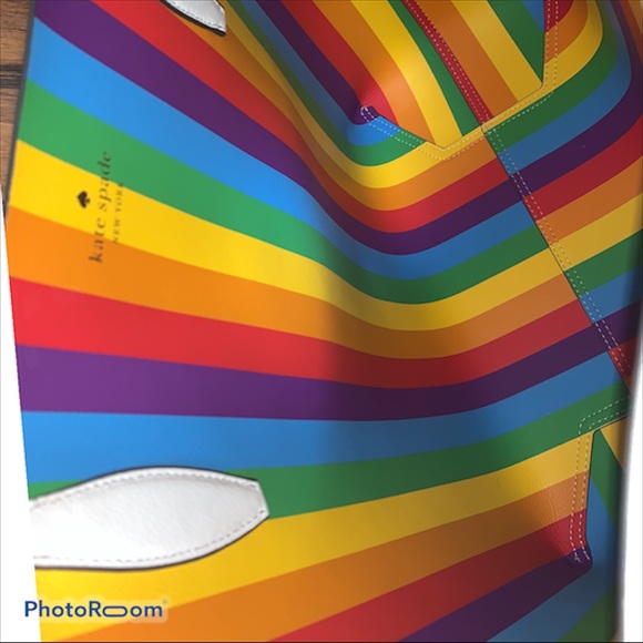 NWT KATE SPADE RAINBOW OPEN TOTE & WRISTLET - Picture 3 of 8